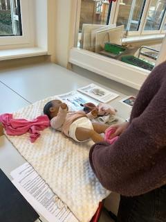 Das "Baby" muss auch gewickelt werden